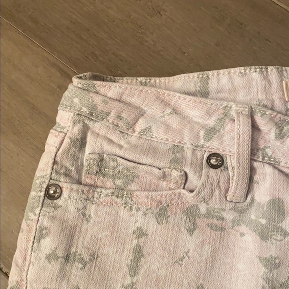 Bullhead Shorts - Picture 8 of 8